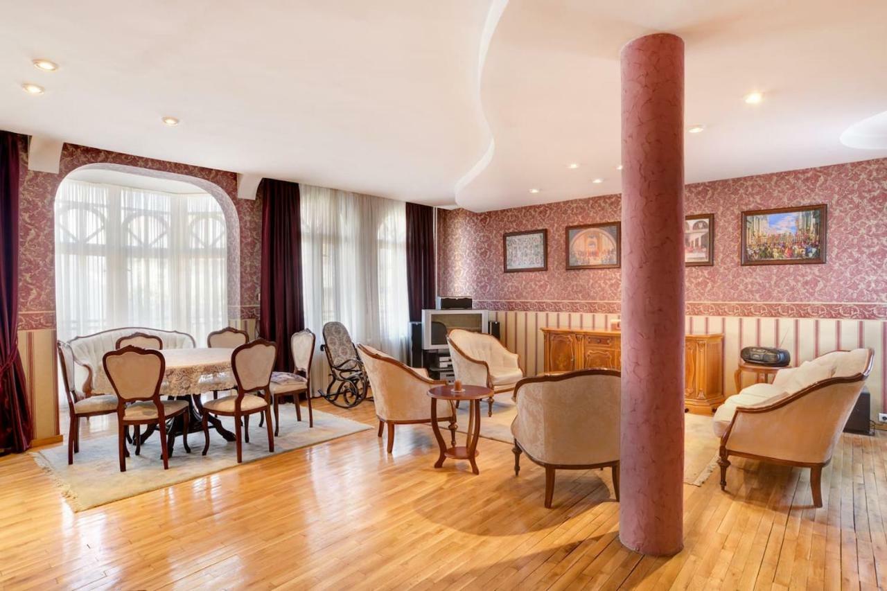Aristocratic, Elegant, Designer Top Central Apartment Sofia Esterno foto