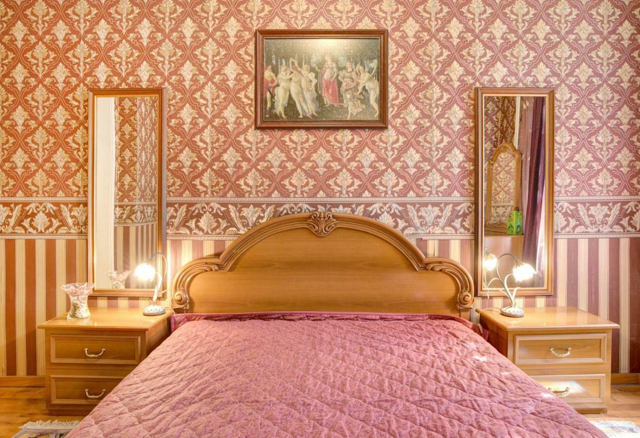 Aristocratic, Elegant, Designer Top Central Apartment Sofia Esterno foto