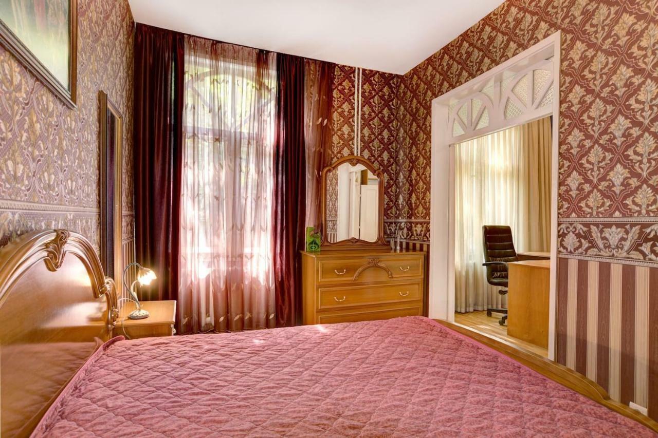Aristocratic, Elegant, Designer Top Central Apartment Sofia Esterno foto